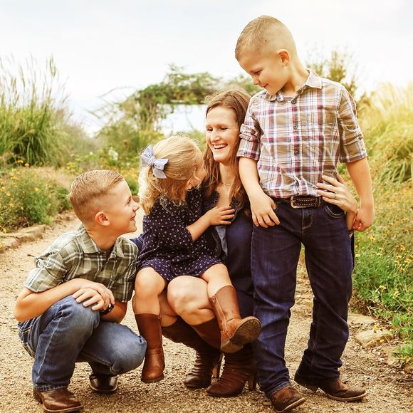 Meet your Posher, Kelly - Picture 1 of 1